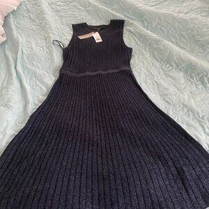 navy banana republic dress - knitted with metallic thread. BNWT Medium petite